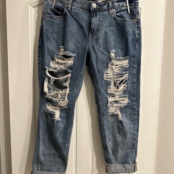 Express Denim - Express Blue Ankle Cropped Jeans with Distressed Details